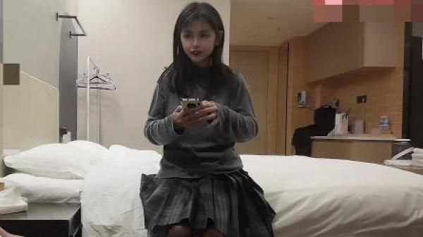 大一清纯学妹下海兼职外围赚外快-田伯光